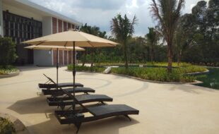 Patio Parasol
Many designs of patio parasols are stocked at decon, those are multi-functional parasols can tit and turn 360 degree, some are with middle pole and wooden frames, and some are with side poles with powder coated aluminum frame, we are parasols with many prices from Ringgit Malaysia three hundred till three thousand ringgit Malaysia.
For more information, please visit our website at www.decondesigns.com  or contact us  at +60167960331